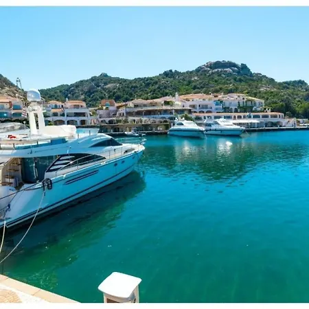 Il Borgo, Marina Homesuites, Poltu Quatu Aparthotel