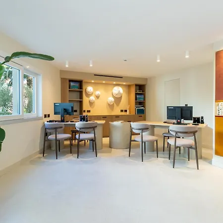 Il Borgo, Marina Homesuites, Poltu Quatu Aparthotel