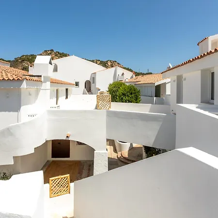 Il Borgo, Marina Homesuites, Poltu Quatu Aparthotel 3*