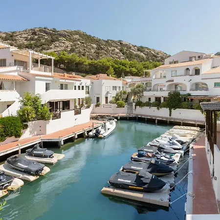 Il Borgo, Marina Homesuites, Poltu Quatu Apartahotel 4*