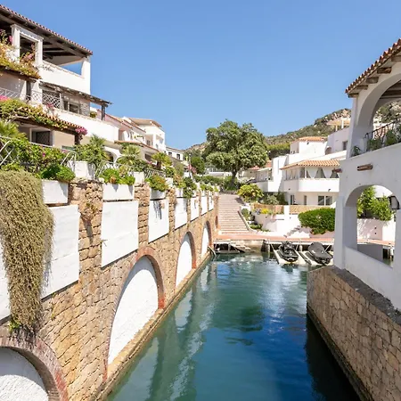 Il Borgo, Marina Homesuites, Poltu Quatu 아파트호텔 포르투 세르보