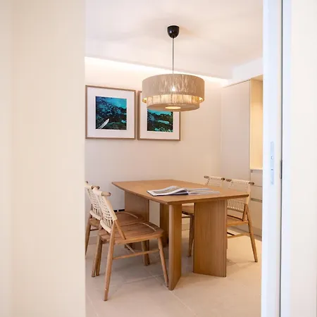 Il Borgo, Marina Homesuites, Poltu Quatu 4*